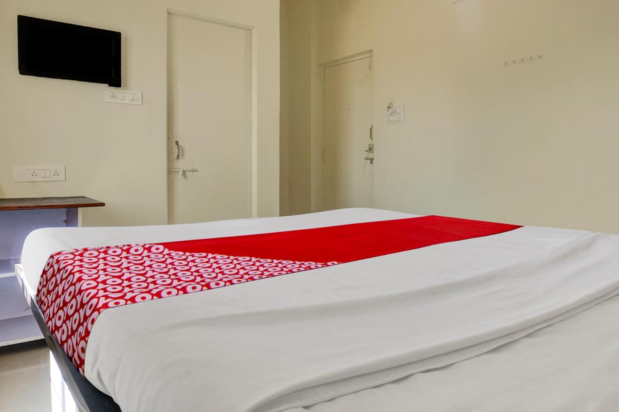 Hotel O Happy Homely Stay Sasvad المظهر الخارجي الصورة